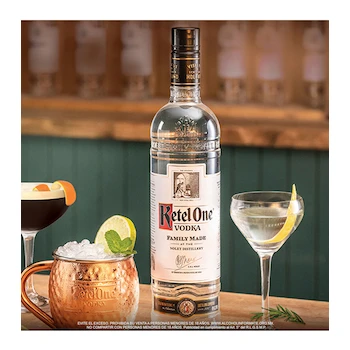 Imagen 2 de Ketel One Vodka 750 ml