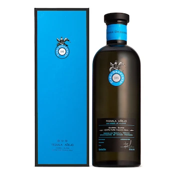 Imagen de referencia para Casa Dragones Tequila Añejo Barrel Blend 375 ml