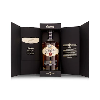 Imagen 2 de Tequila Centinela Añejo 3 Años 750 ml