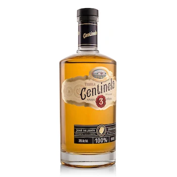Imagen 4 de Tequila Centinela Añejo 3 Años 750 ml