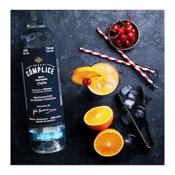 Imagen 5 de Mezcal Joven Cómplice de Aventura 750 ml
