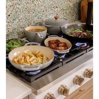 Imagen 4 de Parrilla Empotrable a Gas GE Café Serie CGU366P2TS1 de 36 Pulgadas con 6 Quemadores en Acero Inoxidable