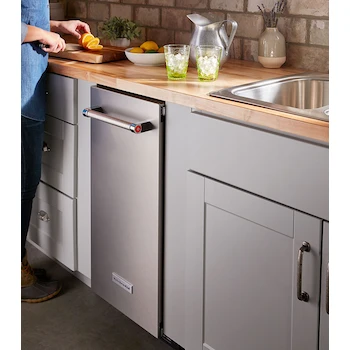 Imagen 2 de Fábrica de Hielo KitchenAid Modelo 43952109 Acero Inoxidable 18 Pulgadas Capacidad 35 lb