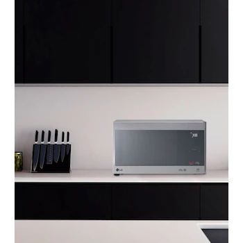 Imagen 2 de Horno de Microondas LG NeoChef MH1596CIR Plata 1.5 Pies con Grill