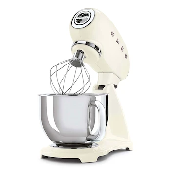 Imagen 3 de Smeg SMF03CRUS Batidora de Pedestal Estilo 50's Color Crema Capacidad 4.8L