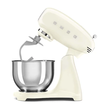 Imagen 5 de Smeg SMF03CRUS Batidora de Pedestal Estilo 50's Color Crema Capacidad 4.8L