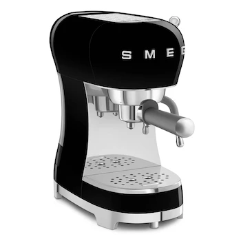 Imagen 3 de Cafetera Expreso Smeg 50's Style ECF02BLUS Negra con Tanque de 1.1 Litros