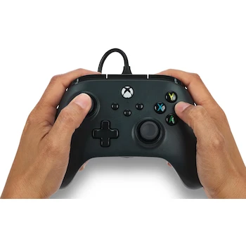 Imagen 2 de PowerA Control Alámbrico con Licencia Oficial para Xbox Series X|S y Xbox One - Negro - Standard Edition