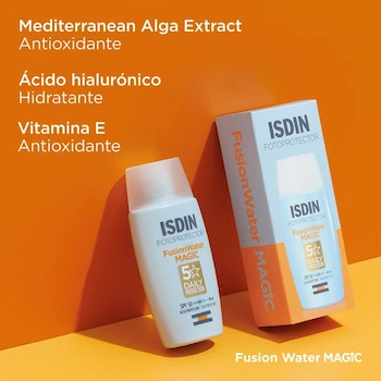 Imagen 2 de ISDIN Fotoprotector Fusion Water Magic SPF 50 Protector Solar Facial Oil Control 50 ml