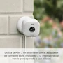 Miniatura de Blink Mini 2 Cámara de Seguridad Inteligente para Interior con Enchufe, Visión Nocturna HD a Color, Luz LED Integrada y Audio Bidireccional (Blanca)