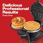 Miniatura de Hamilton Beach 26010R Wafflera Estilo Belga con Volteo Serie Flip, Gofrera de Acero Inoxidable Cepillado con Acabados Negros, Dimensiones 38.4 x 24 x 21.6 cm