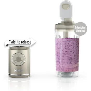 Imagen 2 de Ninja Blast Max BC251IV - Licuadora Portátil Personal Sin Cable + Twist & Go, Recipiente Removible de 22 Onzas (651 ml), Color Crema Marfil, Dimensiones 11.6 x 9.1 x 31 cm, Peso 1.16 kg, Libre de BPA, Marca Ninja