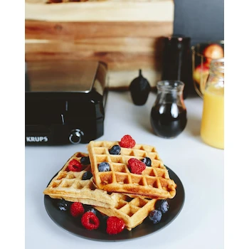 Imagen 2 de KRUPS GQ502D51 Wafflera Belga de Acero Inoxidable Plateado y Negro, Capacidad para 4 Waffles, Dimensiones 25 x 25 x 48 cm, Serie GQ