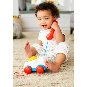 Imagen 3 de Fisher-Price Teléfono Parlanchín Clásico, Modelo DPN22, Multicolor, Juguete para Bebés de 12 Meses en Adelante, Dimensiones 19.5 x 16 x 10.7 cm, Peso 0.47 kg, Material Plástico, Serie Clásicos