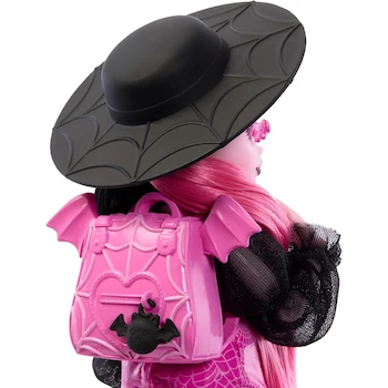 Imagen 4 de Monster High Muñeca Draculaura Nuevo Look con Accesorios y Mascota Conde Fabuloso, Serie Ghouls de Moda, Muñeca Articulada de 10.5 Pulgadas para Niñas de 4 Años en Adelante, Color Rosa y Negro, Edición Especial 2023