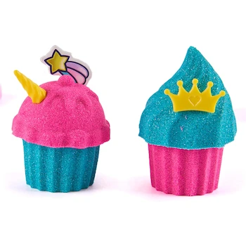 Imagen 4 de Kinetic Sand Set de Juego Tienda de Pasteles de Unicornio, 453 g de Arena Cinética Original (Turquesa y Rosa), 8 Herramientas Temáticas de Unicornio, Modelo B09V5RGR8L, Serie Unicorn Bake Shoppe