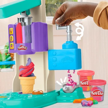 Imagen 2 de Play-Doh Heladería Remolino Arcoíris Multicolor con 7 Accesorios de Cocina de Juguete, 5 Latas de Masa Moldeable (284 g Total), Modelo G0028, para Niños +3 Años