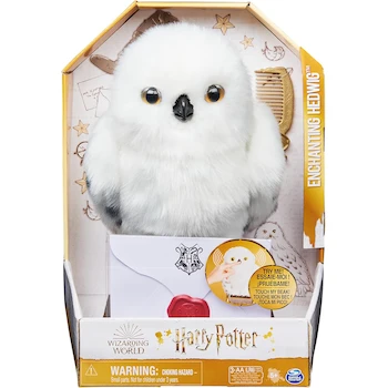 Imagen 3 de Wizarding World, Lechuza Hedwig de Harry Potter en Peluche Blanco, Tamaño 9 Pulgadas, Modelo 6061829, Serie Harry Potter, con Sobre de Hogwarts, Juguete para Niños a Partir de 5 Años