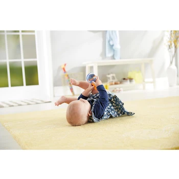 Imagen 2 de Fisher-Price Maracas de Animalitos Shake 'n Spin, Juguete Musical para Bebés de 6 Meses en Adelante, Set de 2 Maracas Multicolor con Diseños de León y Elefante, Altura 6.5 Pulgadas, Material Plástico, Modelo B01ASVCTEA