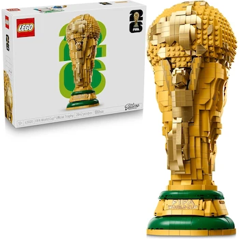 Imagen 1 de LEGO Editions Trofeo Oficial de la Copa Mundial de la FIFA Réplica Set de Construcción y Decoración para Niños Regalo para Aficionados al Deporte con Minimodelo Modelo 43020 Dorado de 18 cm de Altura 8 Piezas Edad 6+ Serie FIFA World Cup