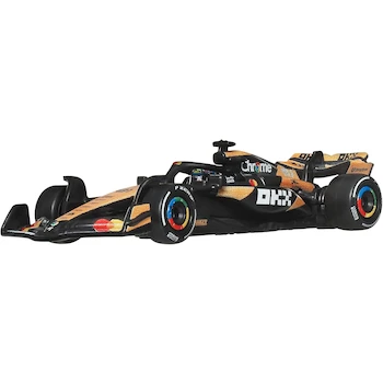 Imagen alusiva al producto Hot Wheels Collector Premium Fórmula 1 McLaren MCL38 Lando Norris #4 en Naranja y Negro, Auto de Carreras Die-Cast 1:64 con Llantas Real Riders y Base de Exhibición para Coleccionistas