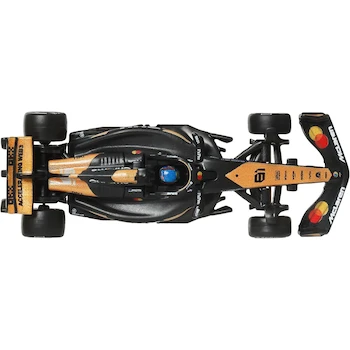 Imagen 3 de Hot Wheels Collector Premium Fórmula 1 McLaren MCL38 Lando Norris #4 en Naranja y Negro, Auto de Carreras Die-Cast 1:64 con Llantas Real Riders y Base de Exhibición para Coleccionistas