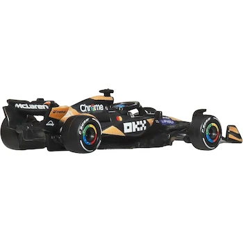 Imagen 5 de Hot Wheels Collector Premium Fórmula 1 McLaren MCL38 Lando Norris #4 en Naranja y Negro, Auto de Carreras Die-Cast 1:64 con Llantas Real Riders y Base de Exhibición para Coleccionistas