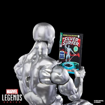 Imagen 3 de MARVEL Legends Series Silver Surfer 6-inch Collectible Action Figure, Metallic Silver Color, Model B0DK7J4H6Y, Fantastic Four Retro Series, Premium Articulated Design, 16+ Age Rating, 6 Piezas Totales