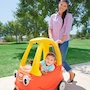 Miniatura de Little Tikes Cozy Coupe Carro Montable Infantil Ride-On Rojo/Amarillo para Niños de 18 Meses a 5 Años Modelo Clásico