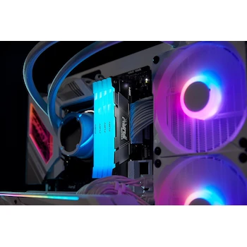 Imagen 5 de Kingston Fury Renegade Black RGB DDR4, Memoria Gamer para PC, Capacidad: 16GB, Factor de Forma: DIMM 288-Pin, Color: Negro/RGB, KF432C16RB12A/16