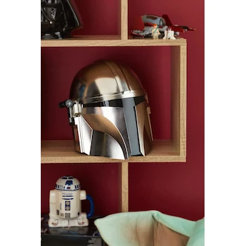 Imagen 2 de Hasbro Star Wars The Black Series The Mandalorian Premium Electronic Helmet Casco Electrónico Plateado Beskar Tamaño Real Roleplay Coleccionable