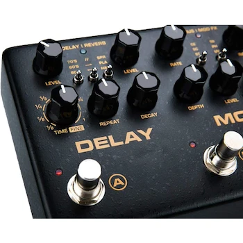 Imagen 2 de NUX NME-3 Cerberus Pedal Procesador de Efectos Integrados para Guitarra Eléctrica Color Negro, Modelo NME-3, Serie Cerberus, Dimensiones 320 x 100 x 65 mm, Peso 1.26 kg