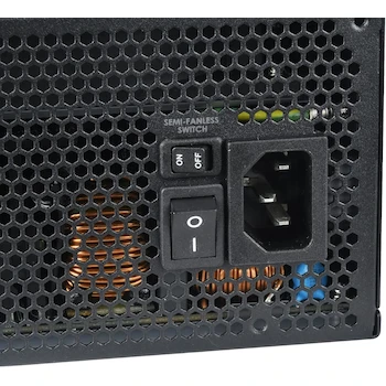 Imagen 5 de SilverStone Technology HELA 1300R Platinum ATX 3.0 / PCIe Gen 5 1300W Fuente de alimentación Totalmente Modular, Modelo SST-HA1300R-PM, Dimensiones 15 x 14 x 8.6 cm