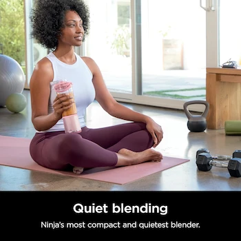 Imagen 3 de Ninja Blast Batidora Portátil Sin Cable, 18 Onzas, Licuadora Personal para Batidos y Smoothies, Color Rosado, Modelo BC151PK, Capacidad 532 ml, Dimensiones 3.54 pulg D x 3.54 pulg W x 10.71 pulg H
