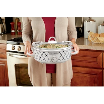 Imagen 4 de Crock-Pot 2.5-Quart Mini Casserole Crock Slow Cooker, White/Blue, Modelo SCCPCCM250-BT