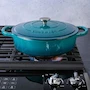 Miniatura de Crock-Pot Artisan 112002.02 5 Quart Enameled Cast Iron Braiser Pan with Lid, Teal Ombre Turquesa Degradado, 13" D x 13.25" W x 4" H