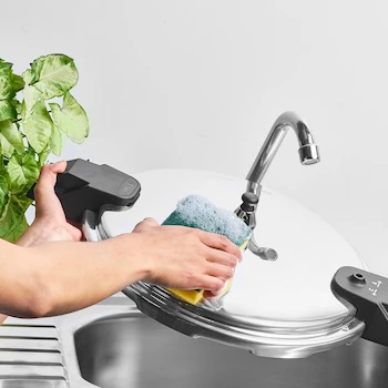 Imagen 5 de T-fal Instant Cooking Set de Cocina YL307LA7M, 5 Piezas: Olla de Presión de Aluminio 12L, Sartén 20cm, Set de 2 Cuchillos, Licuadora Powermix Glass 2 Velocidades Roja