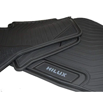 Imagen de referencia para Tapetes Originales Compatible con Toyota Hilux 2016 2017 2018 2019 2020 2021 2022 2023 2024 2025 Uso Rudo Todo Clima Color Negro