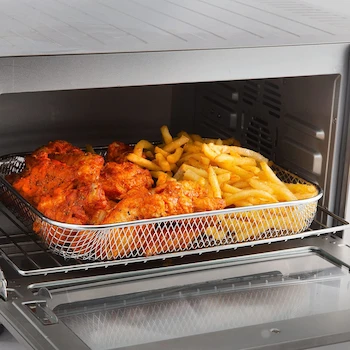 Imagen 2 de Nuwave Cesta de Freír de Aire para el NuWave Bravo XL, Accesorio Rectangular para Horno Tostador de Convección, Material Acero Cromado, Dimensiones 10" x 12" x 3", Serie Bravo XL, ASIN B09HJNG8NJ, UPC 652185268067, Peso 10.9 onzas